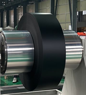 Чёрно-белый цвет покрытия алюминиевой резьбы 14 x 50 дюймов x 50 футов, используемый для установки крыши и боковой части