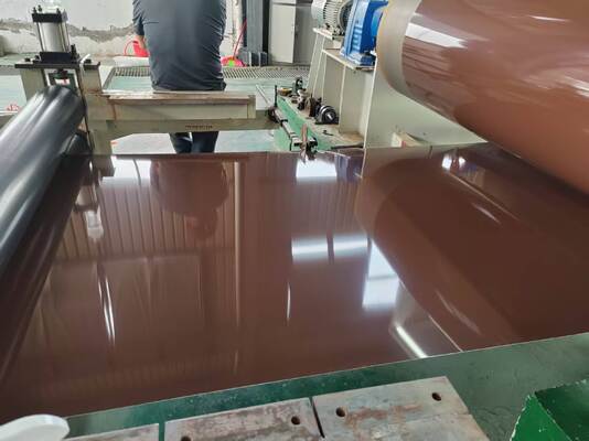 Легкий алюминиевый лист для кровельных покрытий из сплава 3105 PPG Kynar PVDF Матовый серый Ral 7046 Цветная предварительно окрашенная катушка шириной 49 дюймов